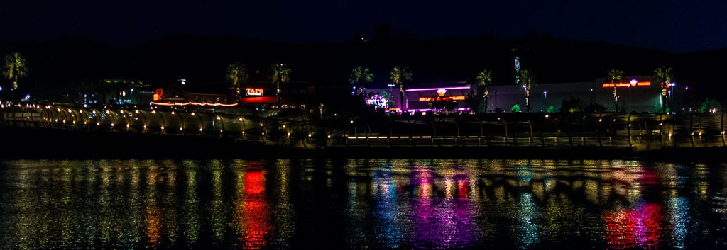 Dos Lagos lakeside at night